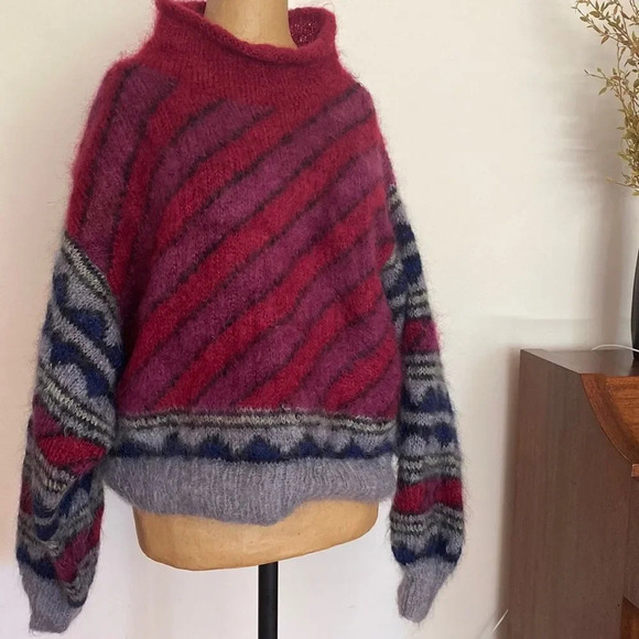 Anne Lester hand knits London 100% mohair fuchsia grey blue sweater sz L